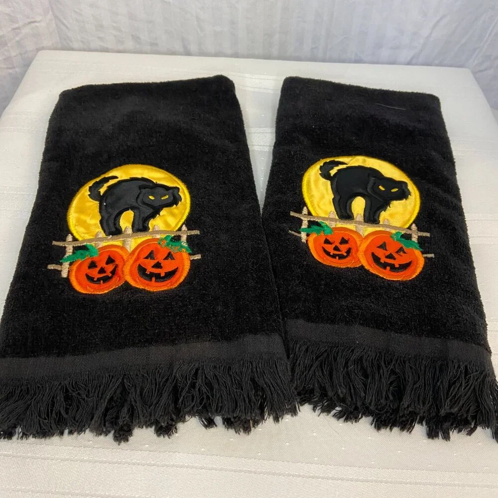 Set of two Halloween finger tip towels- Black - New
